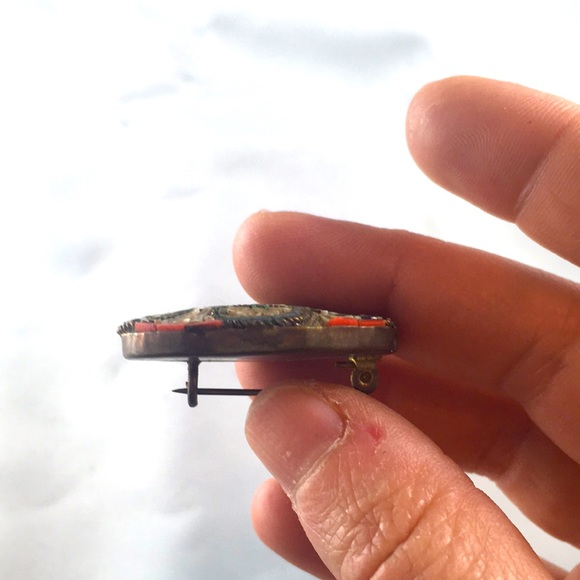 Vintage Italian Shell & Coral Brooch - Picture 4 of 5